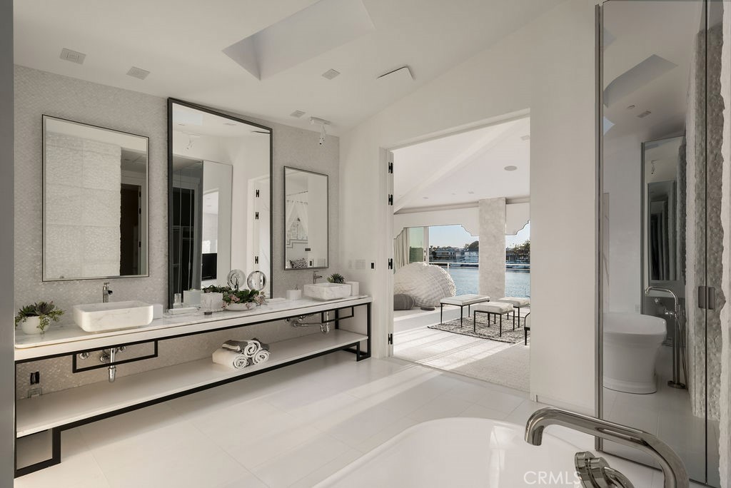 87 Linda, Newport Beach CA 92660 - photo 24