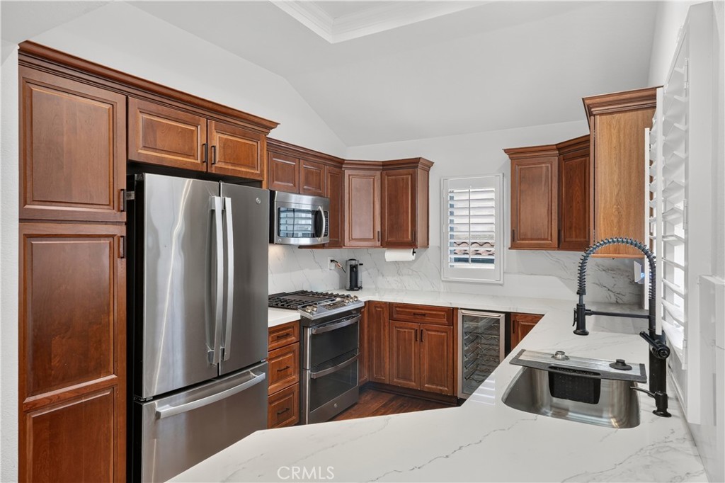 Kitchen - 88 Corsica Drive, Newport Beach CA 92660 - photo 11