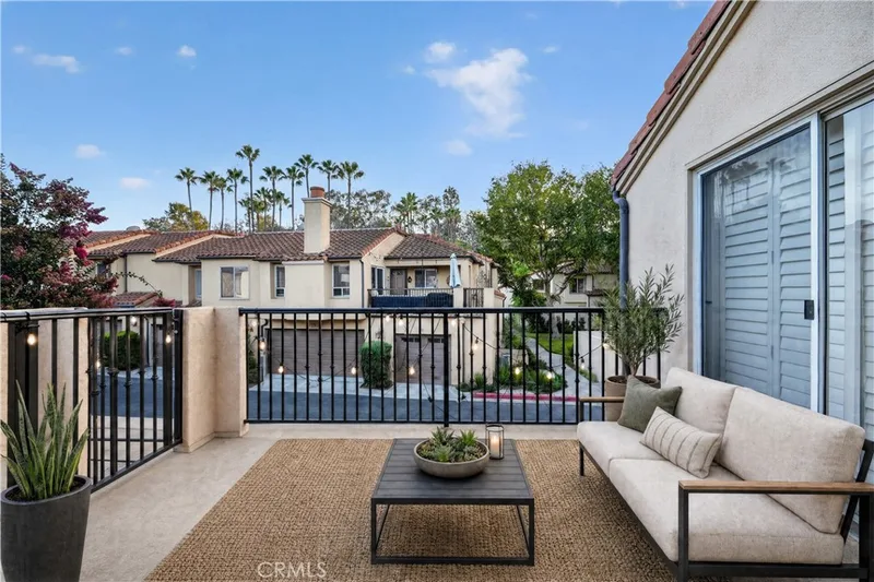 88 Corsica Drive, Newport Beach, CA 92660