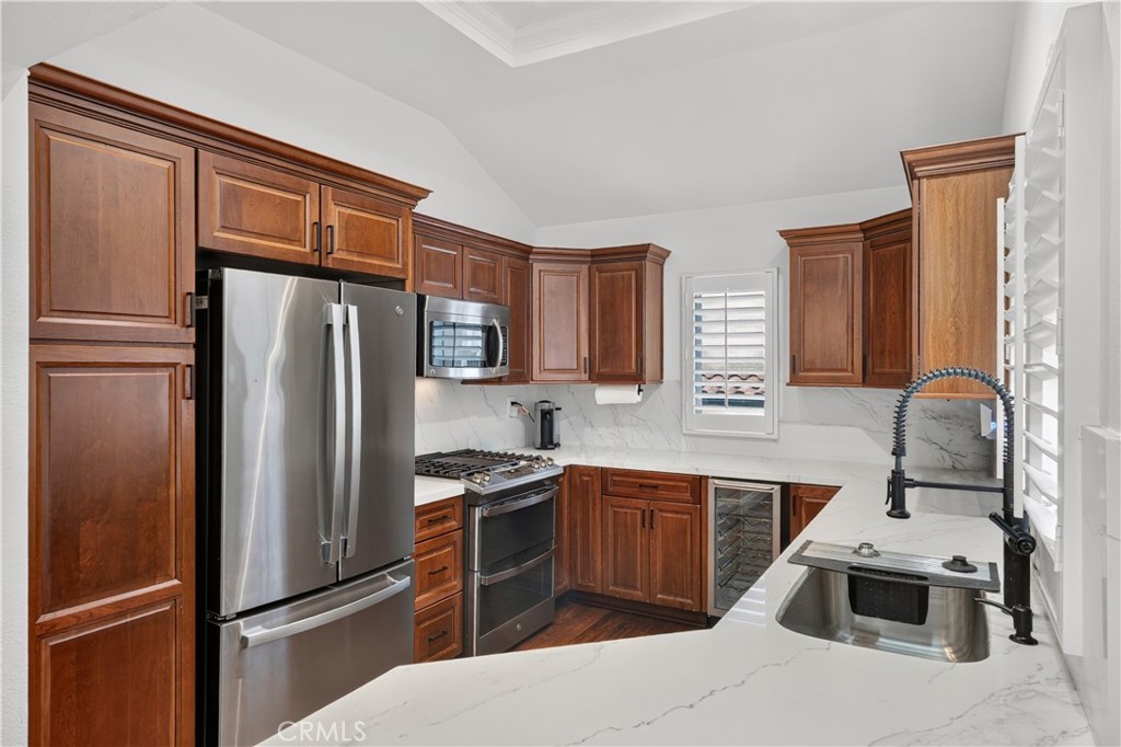 Kitchen view - 88 Corsica Drive, Newport Beach CA 92660 - photo 21