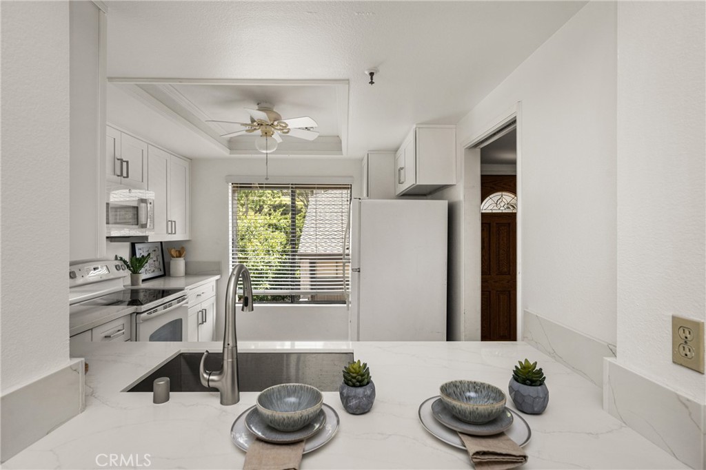 9 Canyon Island Drive, Newport Beach CA 92660 - photo 12