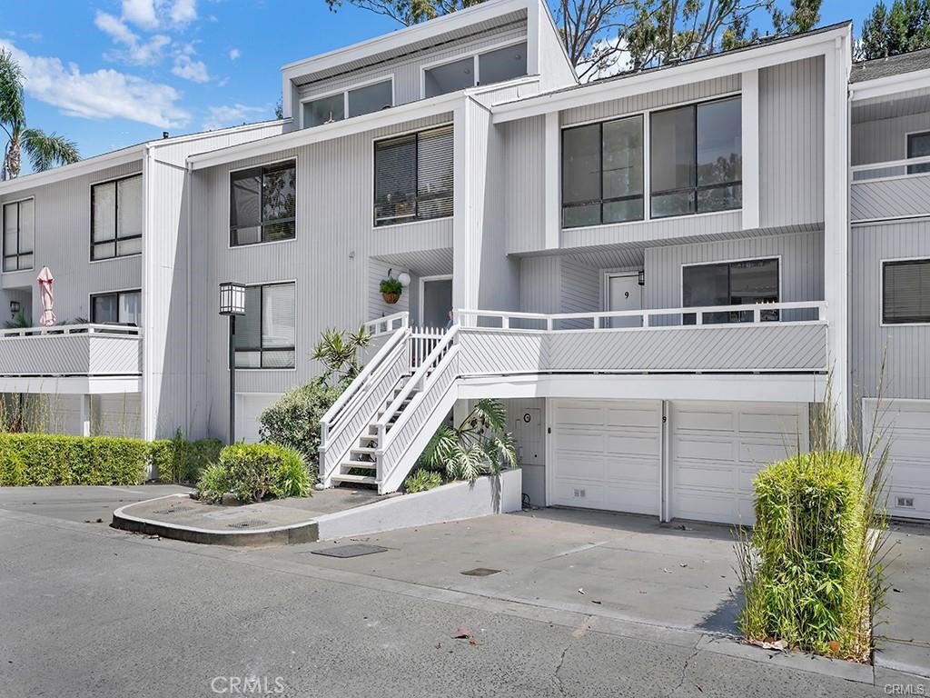 9 Robon Ct 9, Newport Beach CA 92663 - photo 1