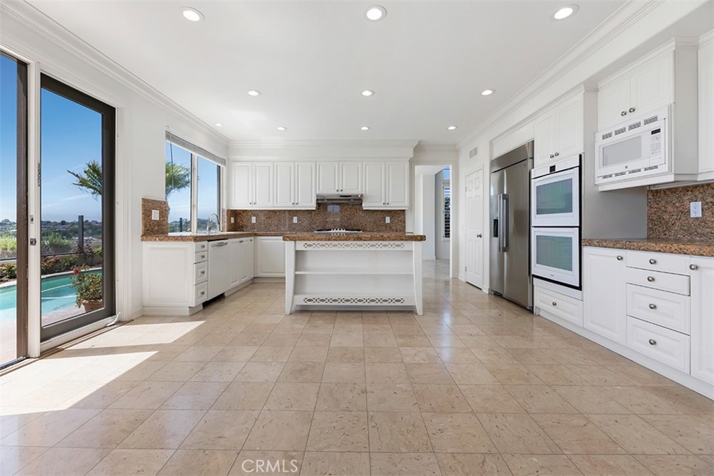 901 Spring Tide Drive, Newport Beach CA 92660 - photo 9
