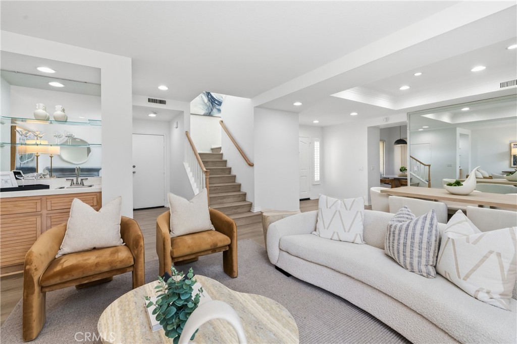 909 Muirfield Drive, Newport Beach CA 92660 - photo 3