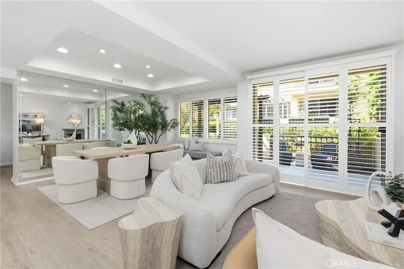 909 Muirfield Drive, Newport Beach, CA 92660