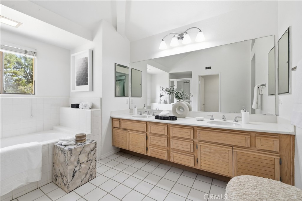 909 Muirfield Drive, Newport Beach CA 92660 - photo 16