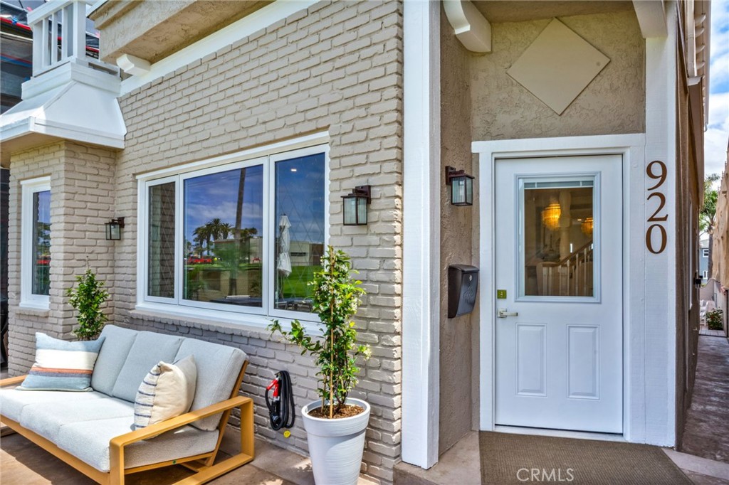 Welcome to 920 E Oceanfront - 920 E Oceanfront, Newport Beach CA 92661 - photo 2