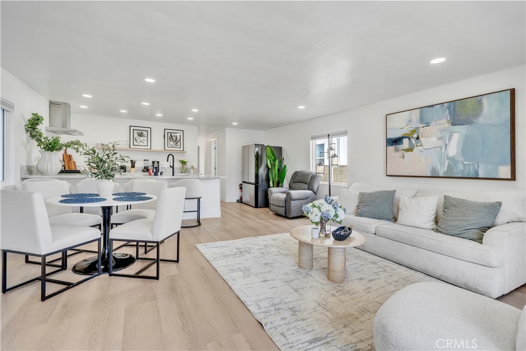 920 W Balboa, Newport Beach CA 92661 - photo 2