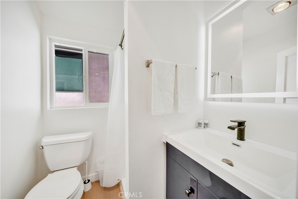 920 W Balboa, Newport Beach CA 92661 - photo 25