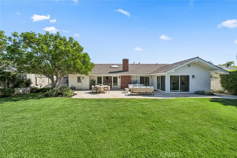926 Bellis Street, Newport Beach, CA 92660
