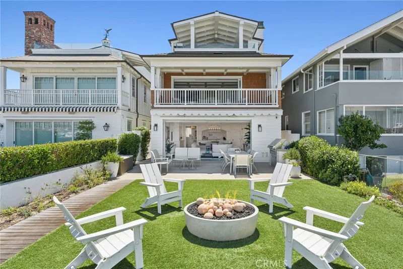 928 E Balboa Boulevard, Newport Beach
