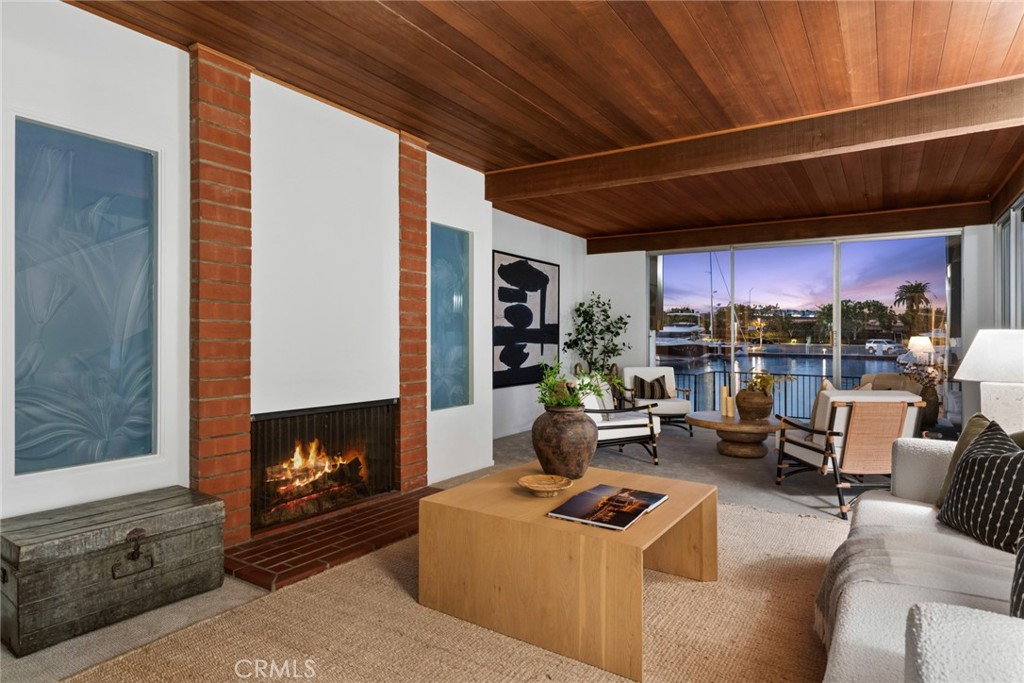 93 Linda, Newport Beach CA 92660 - photo 6