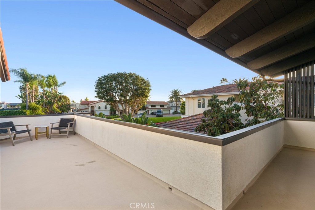 93 Linda, Newport Beach CA 92660 - photo 24