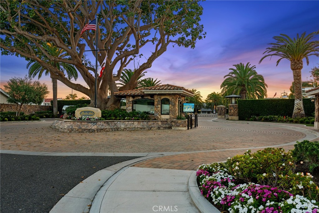 Front gate - 93 Linda, Newport Beach CA 92660 - photo 46