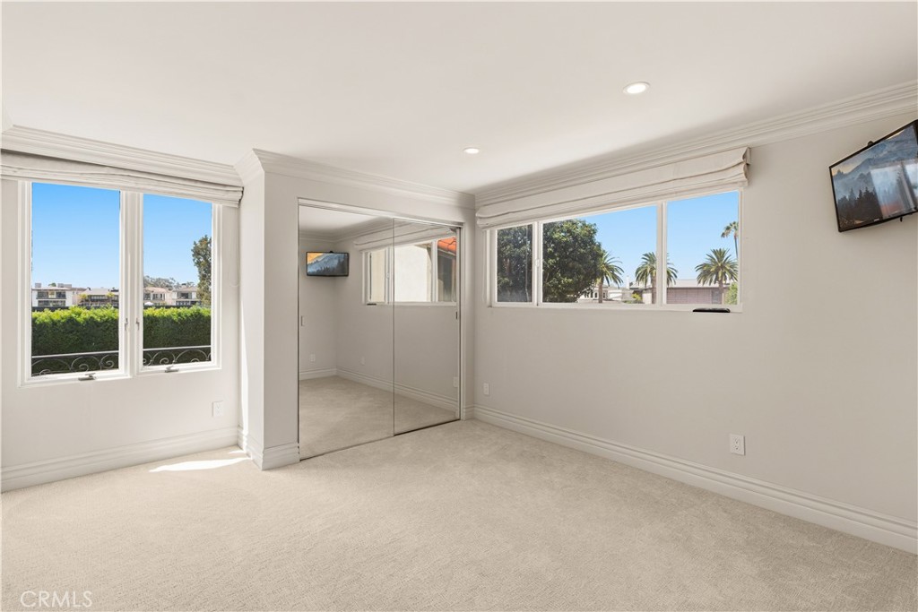 94 Linda Isle, Newport Beach CA 92660 - photo 37