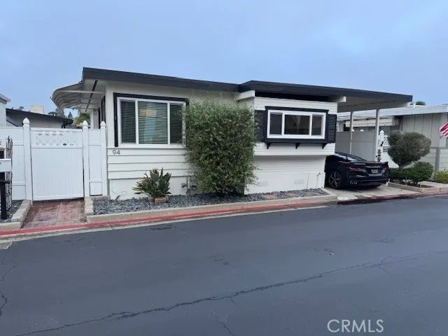 94 Yorktown, Newport Beach, CA 92660