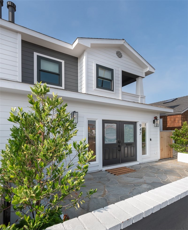 947 W Balboa, Newport Beach CA 92661 - photo 2
