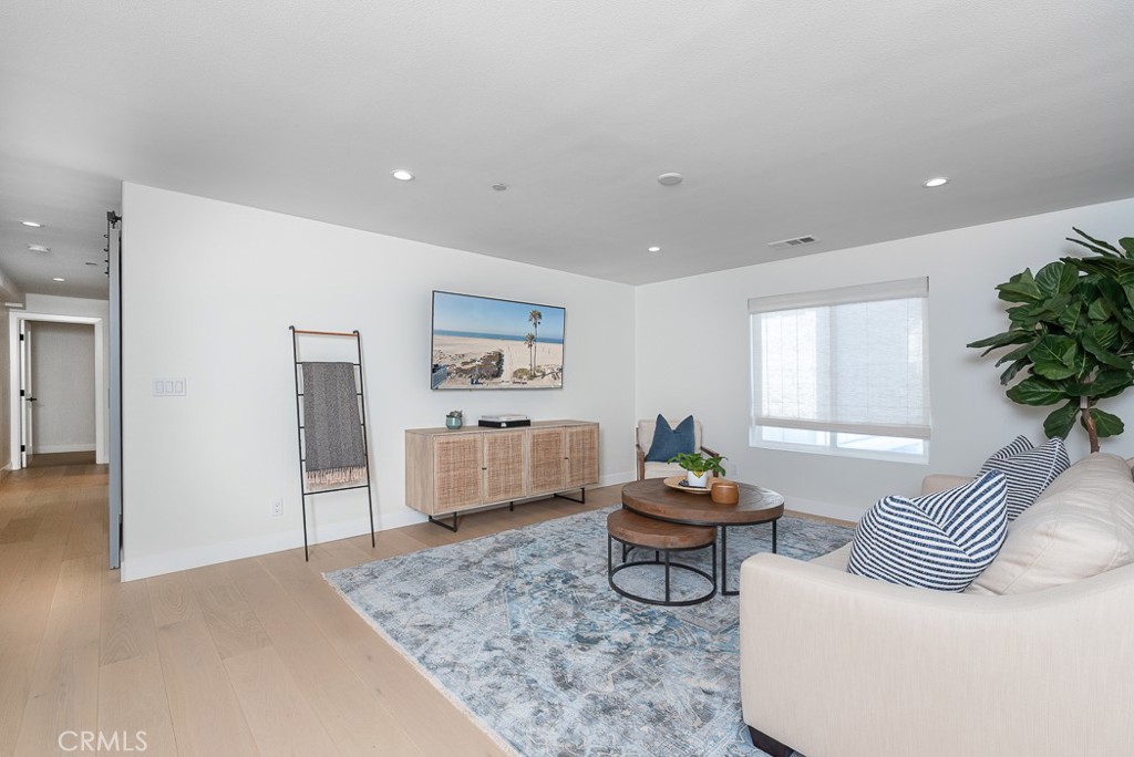 947 W Balboa, Newport Beach CA 92661 - photo 20