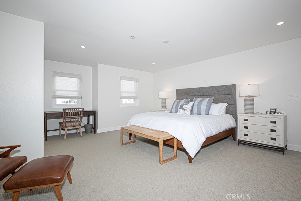 947 W Balboa, Newport Beach CA 92661 - photo 23