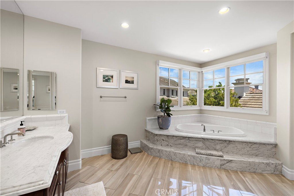 Primary Suite features 2 full bathrooms - 96 Old Course, Newport Beach CA 92660 - photo 18