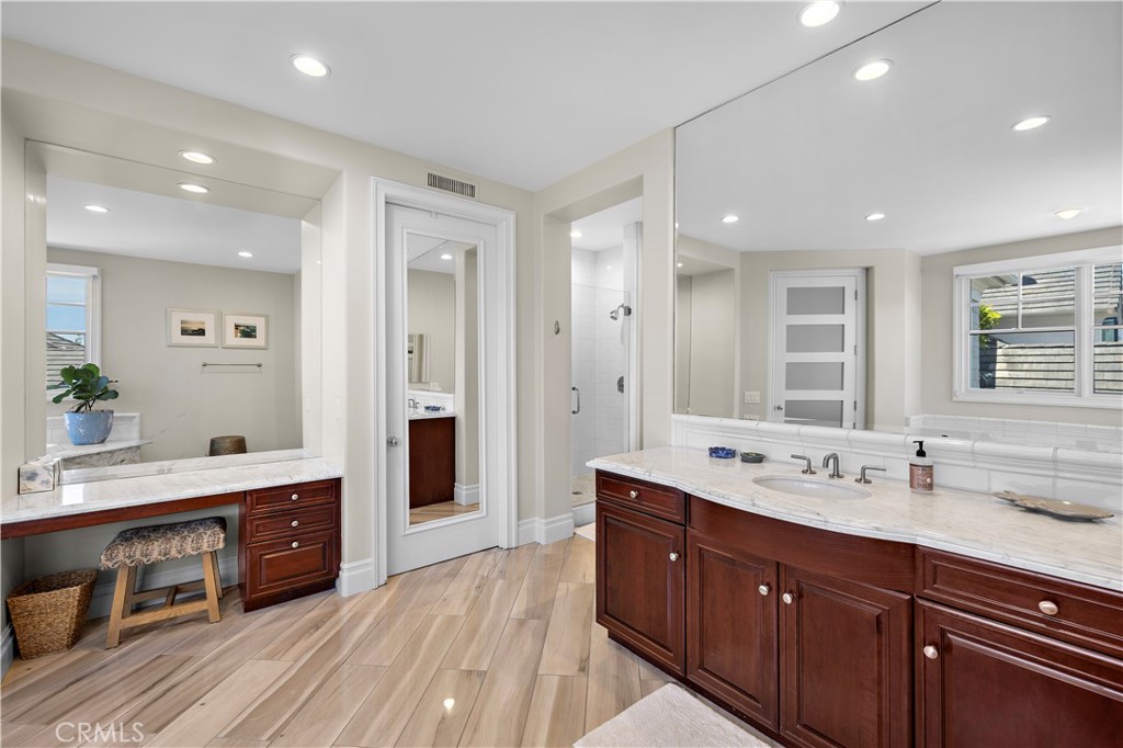 Primary Suite with make-up vanity - 96 Old Course, Newport Beach CA 92660 - photo 21