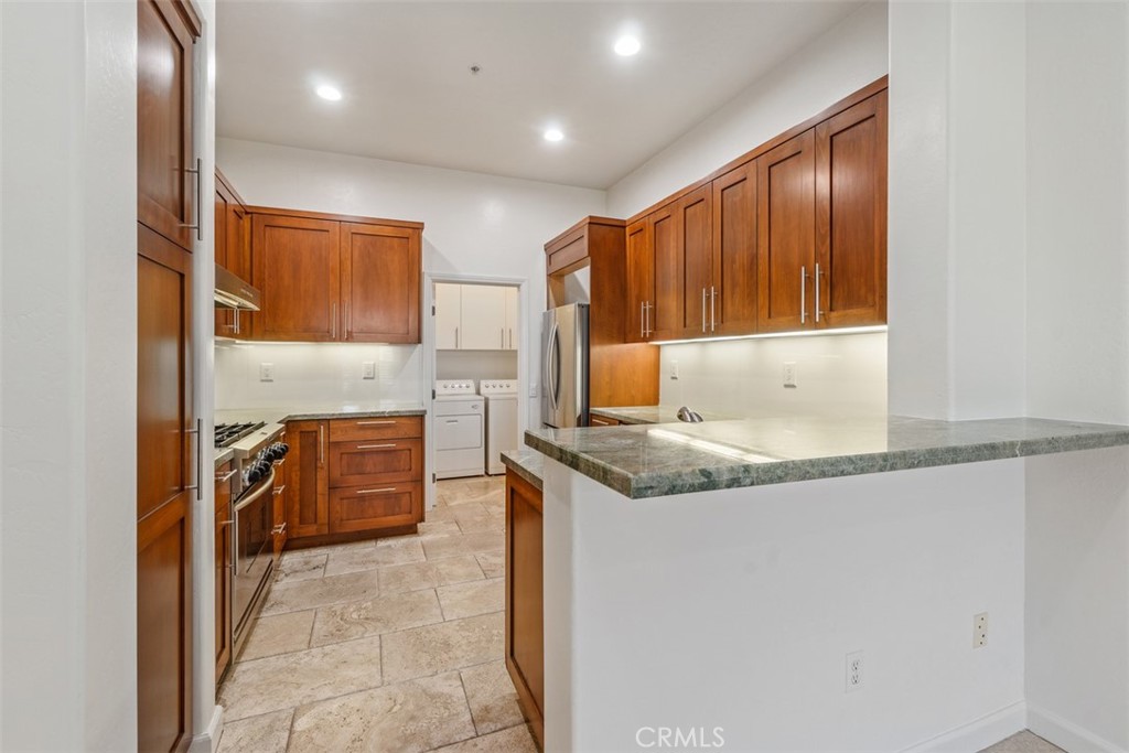 Kitchen - 11 Sorrento Court, Newport Coast CA 92657 - photo 9