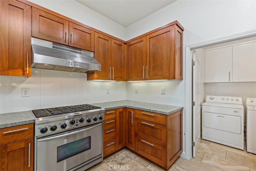 Ktichen - 11 Sorrento Court, Newport Coast CA 92657 - photo 10