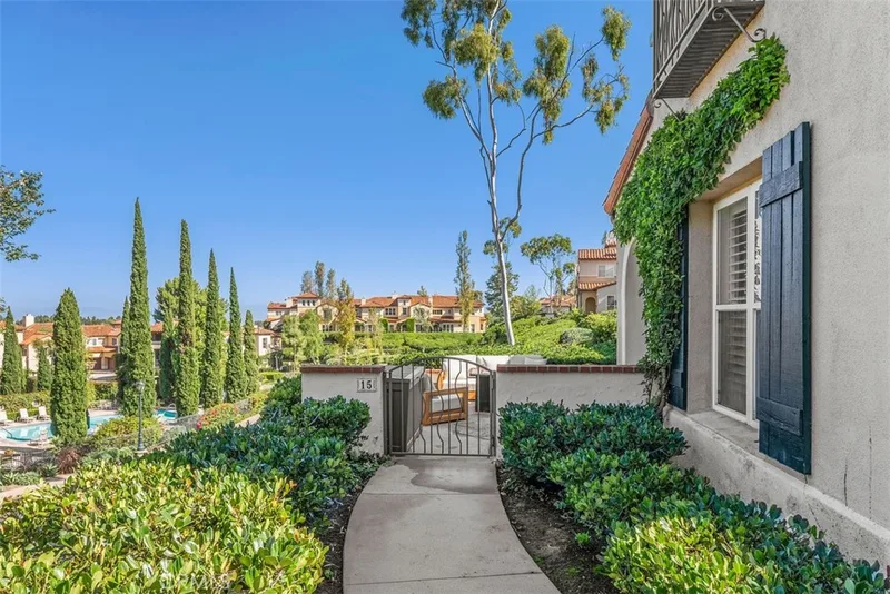 15 Roma Ct., Newport Coast, CA 92657