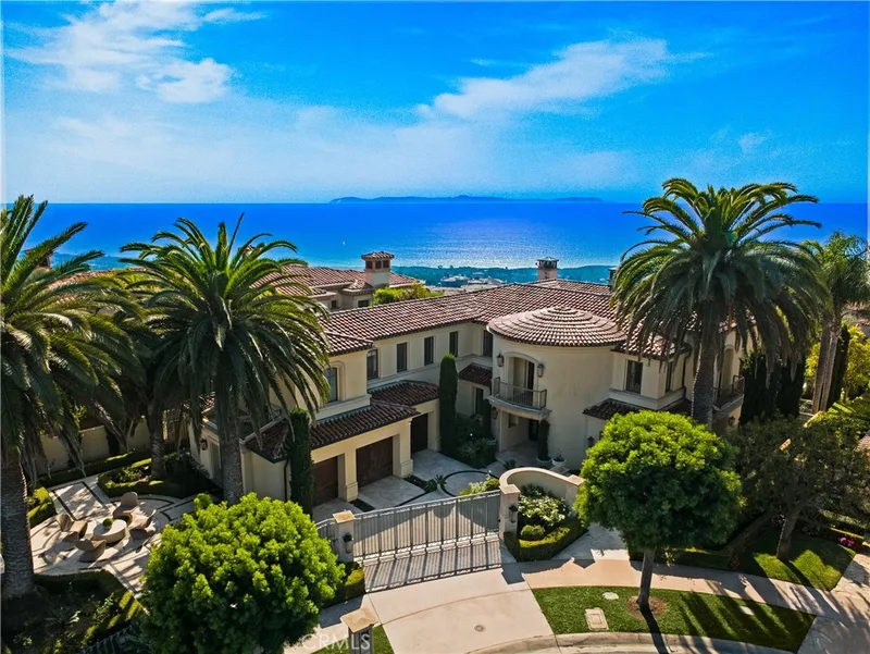 16 Sail Vista, Newport Coast, CA 92657