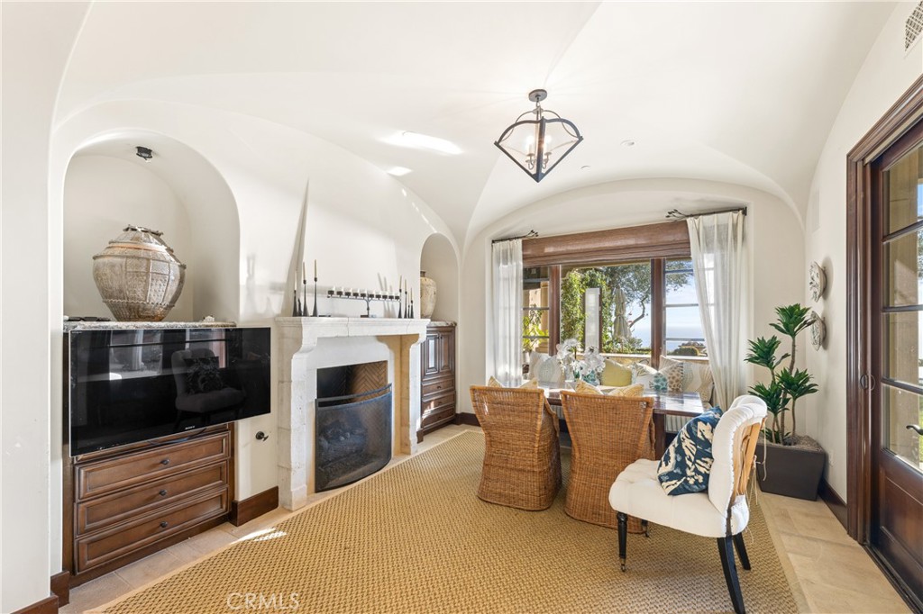 Breakfast Room - 16 Shore Walk, Newport Coast CA 92657 - photo 18