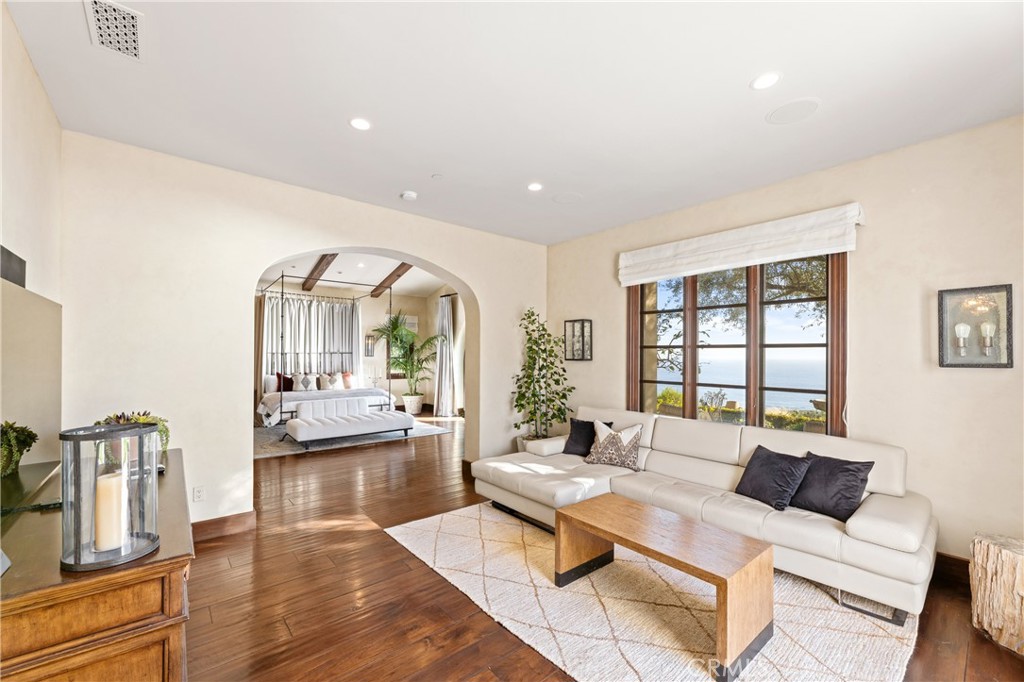 Master retreat - 16 Shore Walk, Newport Coast CA 92657 - photo 21