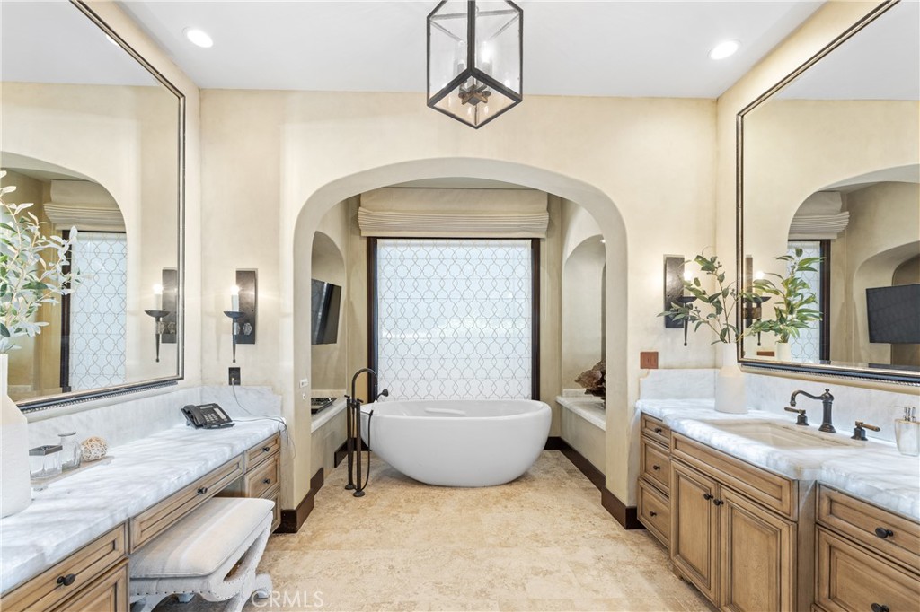 Master Bath - 16 Shore Walk, Newport Coast CA 92657 - photo 28