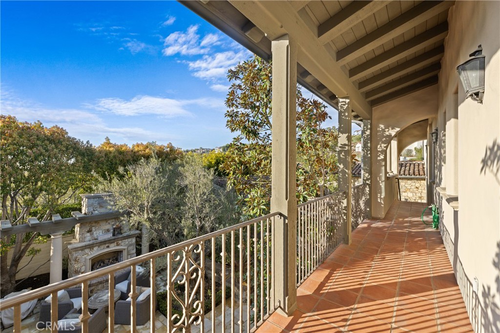 2nd Level Surf theme room balcony w/stairs - 16 Shore Walk, Newport Coast CA 92657 - photo 59