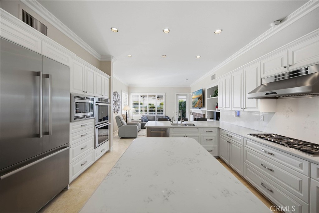 All New Stainless Steel Thermador Appliances Through-out - 21 Pavona, Newport Coast CA 92657 - photo 9