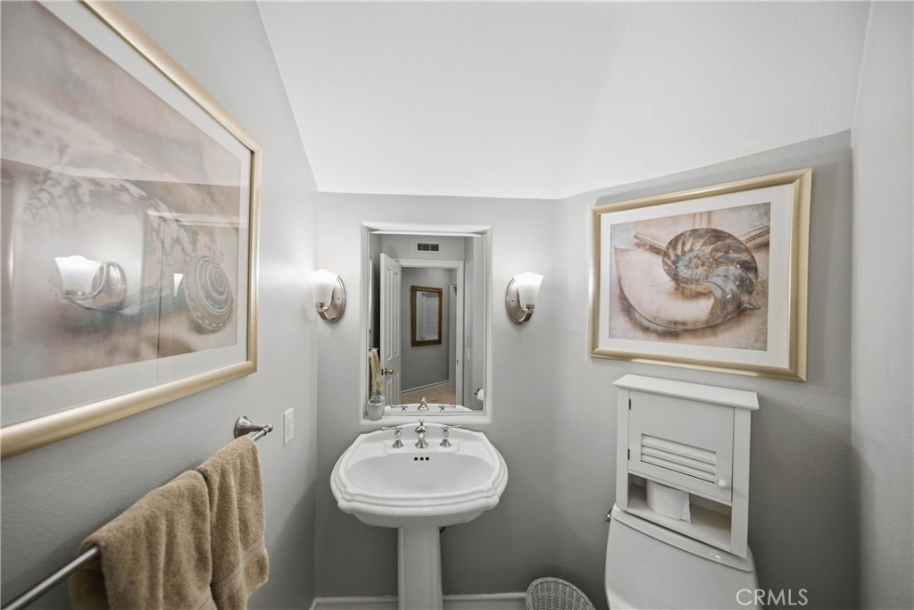 Guest Bath Down - 21 Pavona, Newport Coast CA 92657 - photo 19