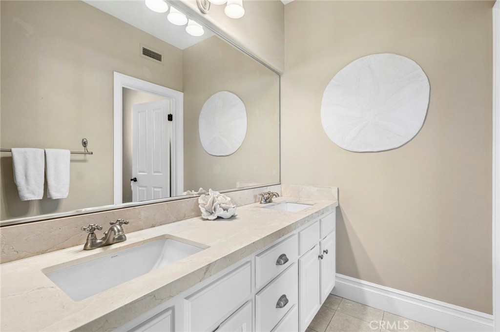 Full bathroom upstairs. - 25 Lyon, Newport Coast CA 92657 - photo 31
