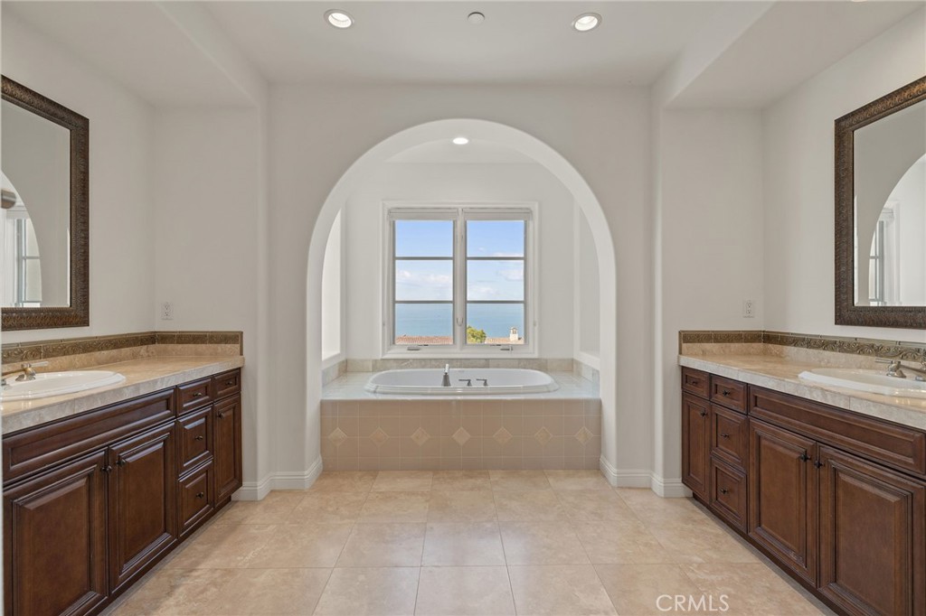 Primary Bathroom - 30 Surfspray Bluff, Newport Coast CA 92657 - photo 23