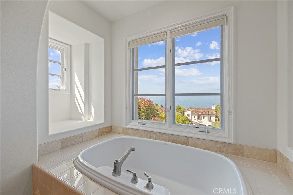 30 Surfspray Bluff, Newport Coast CA 92657 - photo 24