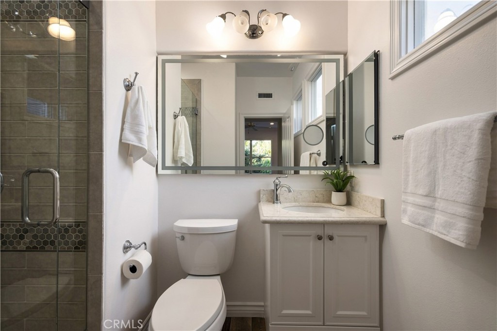 Bedroom 2 En Suite - 37 Vernon, Newport Coast CA 92657 - photo 28