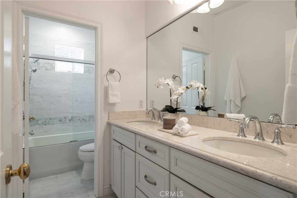 Shared upstairs bath - 37 Vernon, Newport Coast CA 92657 - photo 30