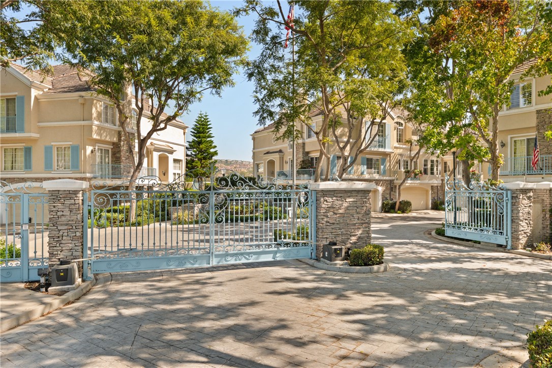 Gated Community - 4 Chandon, Newport Coast CA 92657 - photo 35