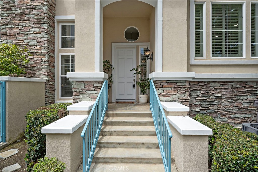 44 Chandon, Newport Coast CA 92657 - photo 4