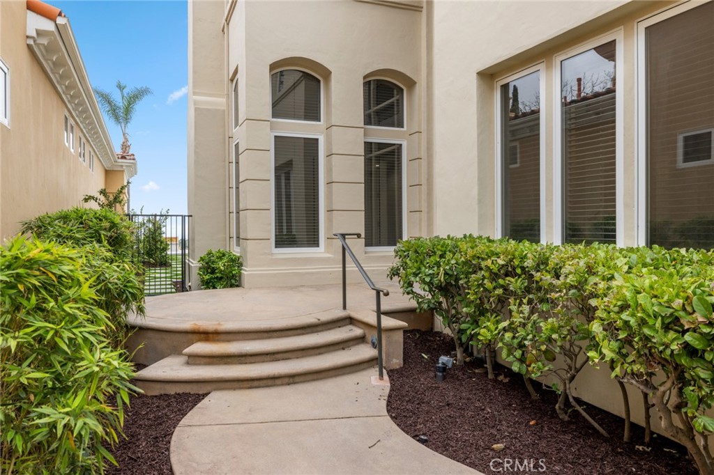 5 Torrey Pine Drive, Newport Coast CA 92657 - photo 24