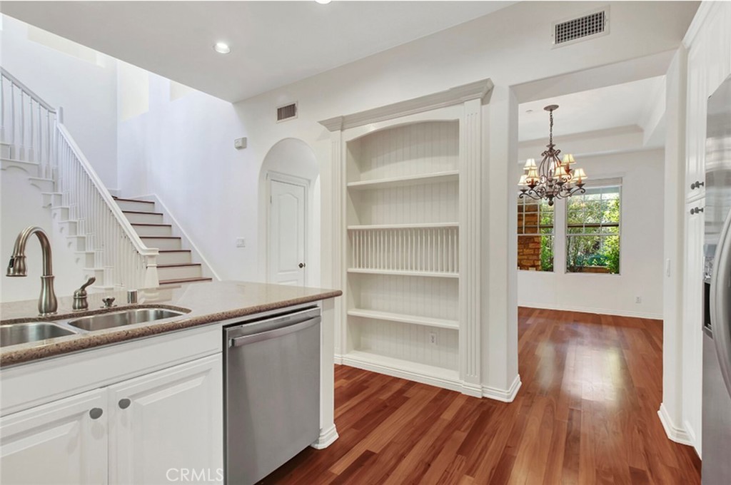 51 MANDRIA, Newport Coast CA 92657 - photo 10