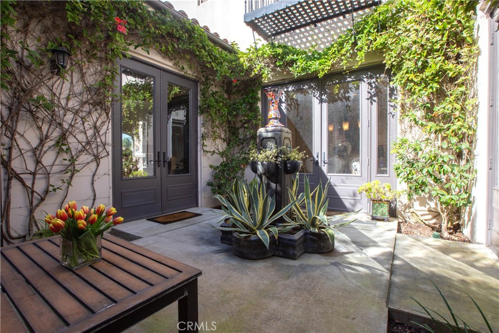Interior Courtyard - 6 Surfspray Bluff, Newport Coast CA 92657 - photo 21