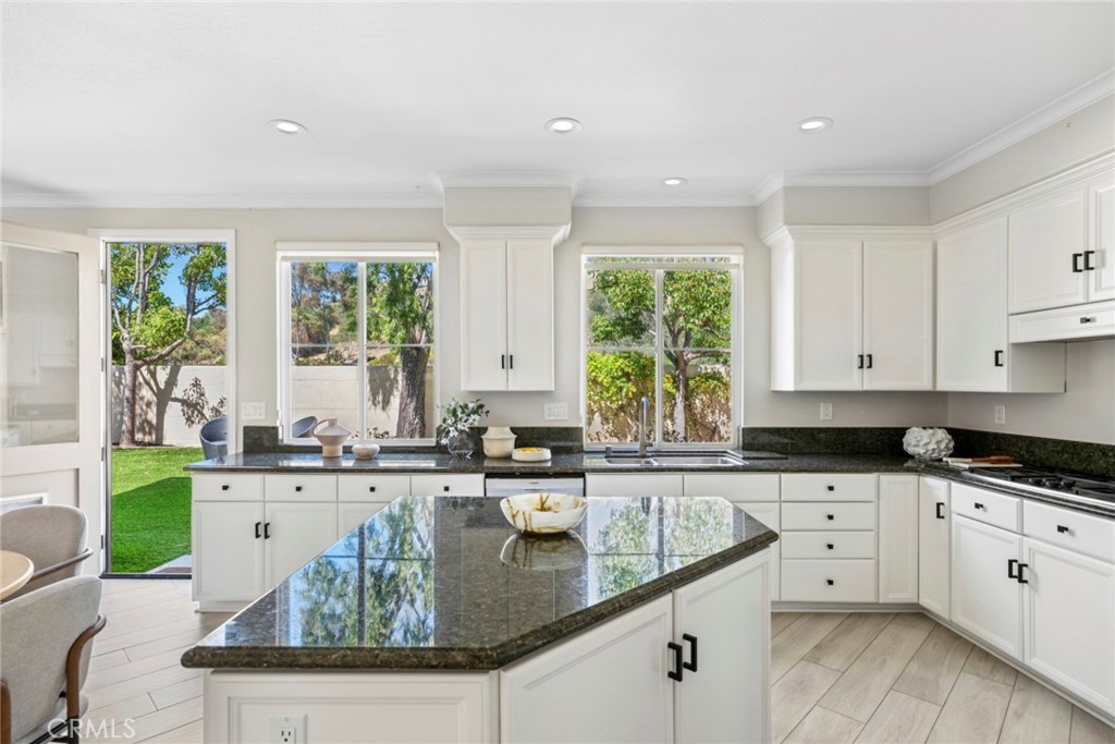 Light and bright kitchen with large island and ample cabinet space. - 6 Tidal Surf, Newport Coast CA 92657 - photo 9
