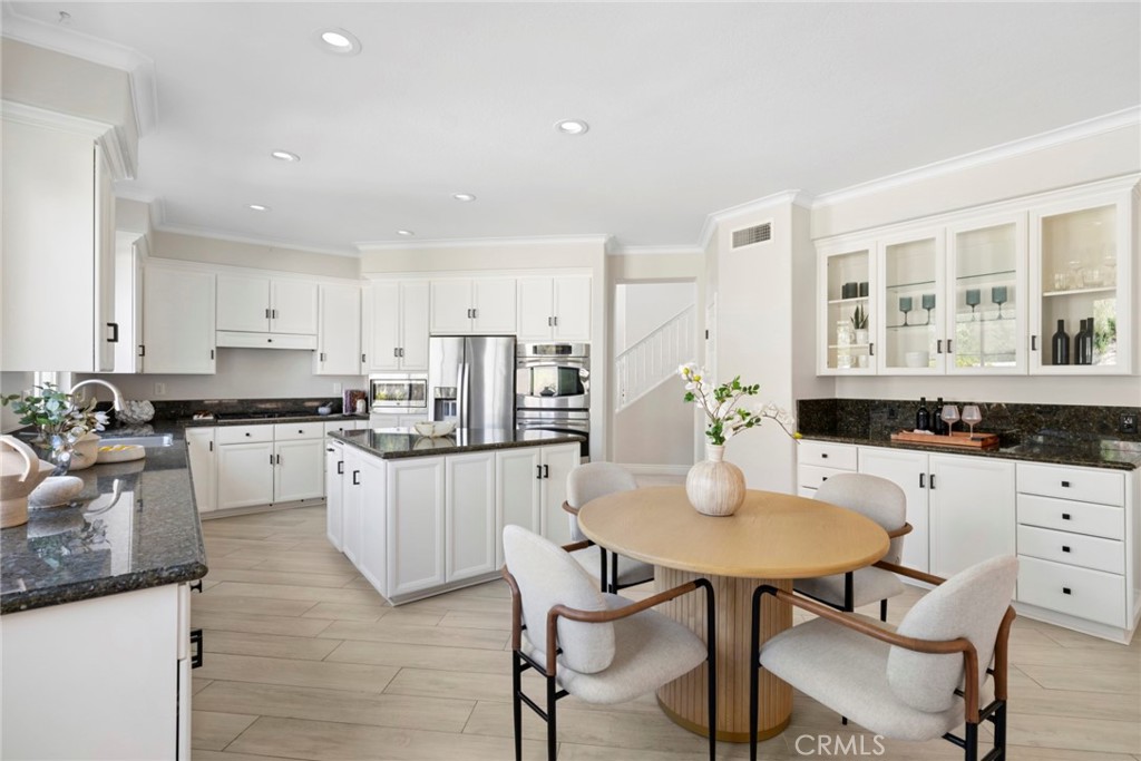 Chefs kitchen with double oven for entertaining. - 6 Tidal Surf, Newport Coast CA 92657 - photo 10