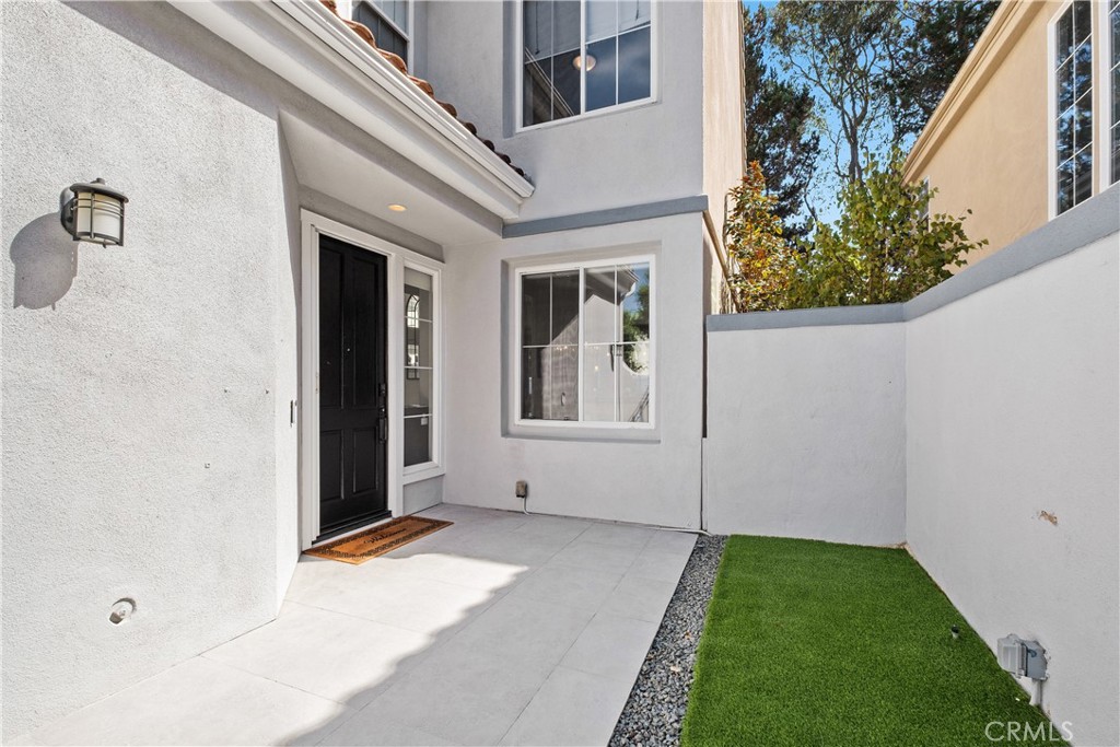 7 Lyon, Newport Coast CA 92657 - photo 2