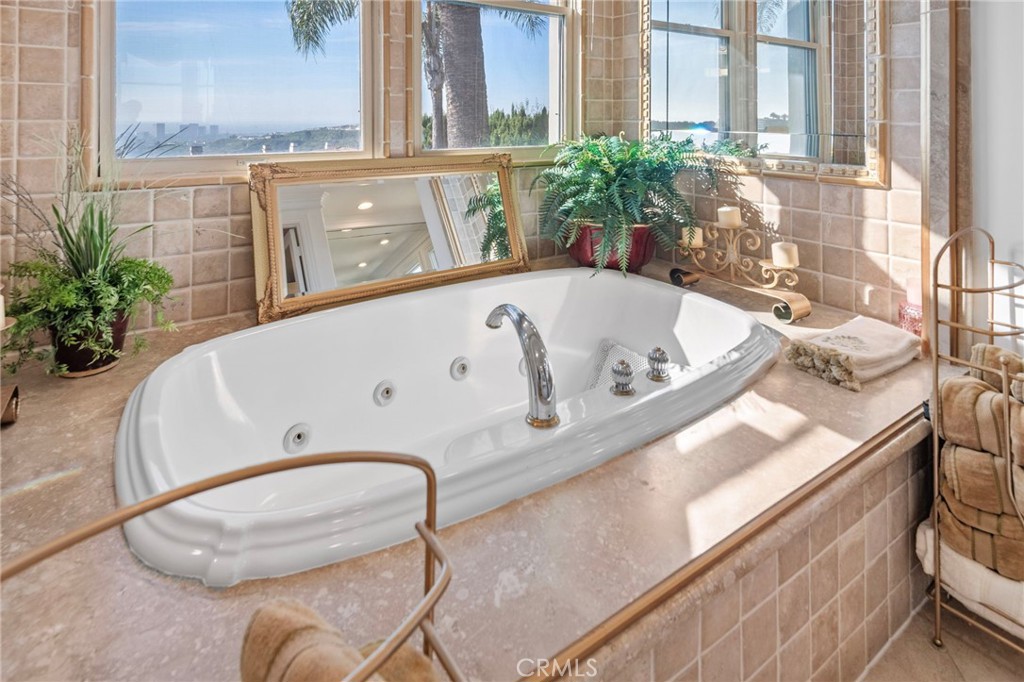 7 Vista Luci, Newport Coast CA 92657 - photo 30