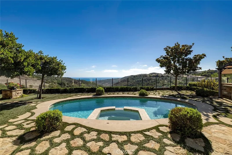 8 Night Sky, Newport Coast, CA 92657